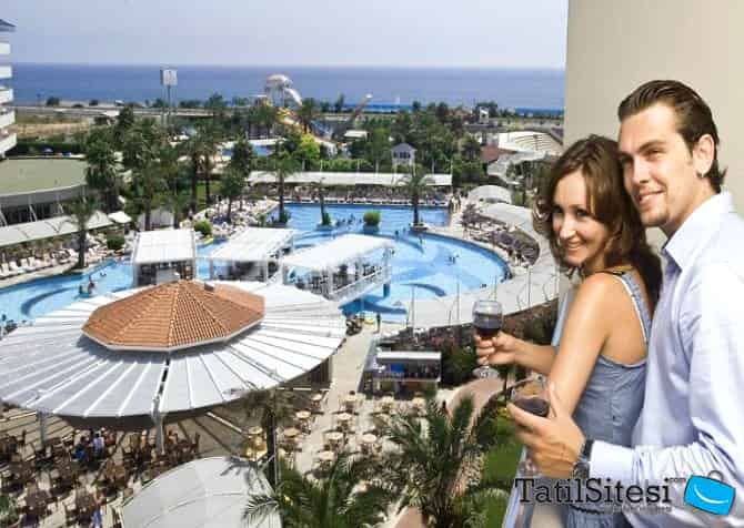 Crystal Admiral Resort Suites Spa 